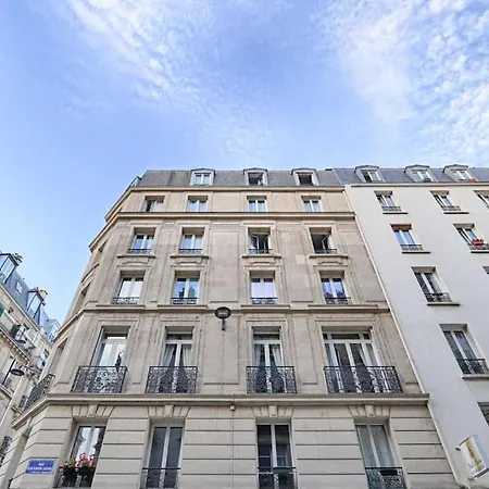 Apartment Saussier Ternes Charming 4p Paris