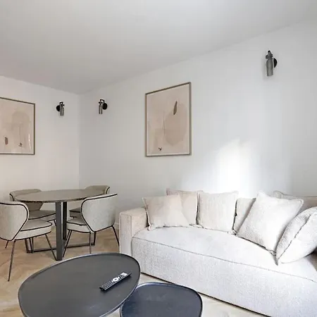 Saussier Ternes Charming 4p Apartment *