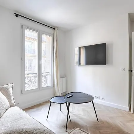 Apartment Saussier Ternes Charming 4p Paris